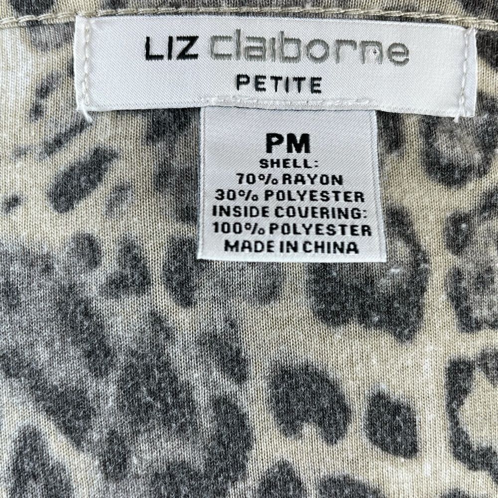 Liz Claiborne Petite Leopard Print Top EUC - Picture 7 of 7